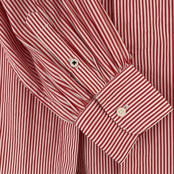 Puffed sleeved Blouse - Picture 2 of 5